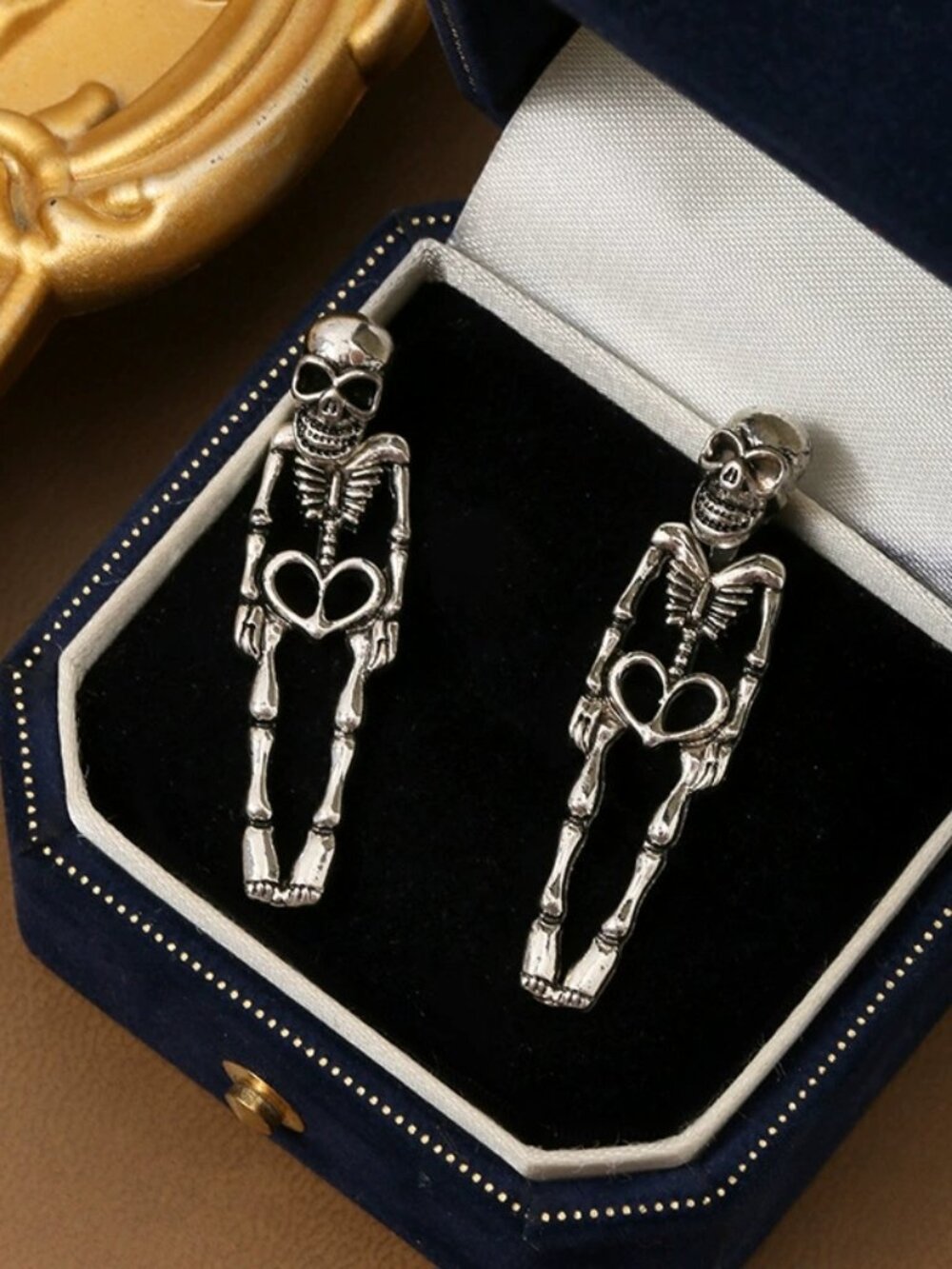 Vintage Silver Skeleton Heart Dangle Earrings Gothic Halloween Jewelry